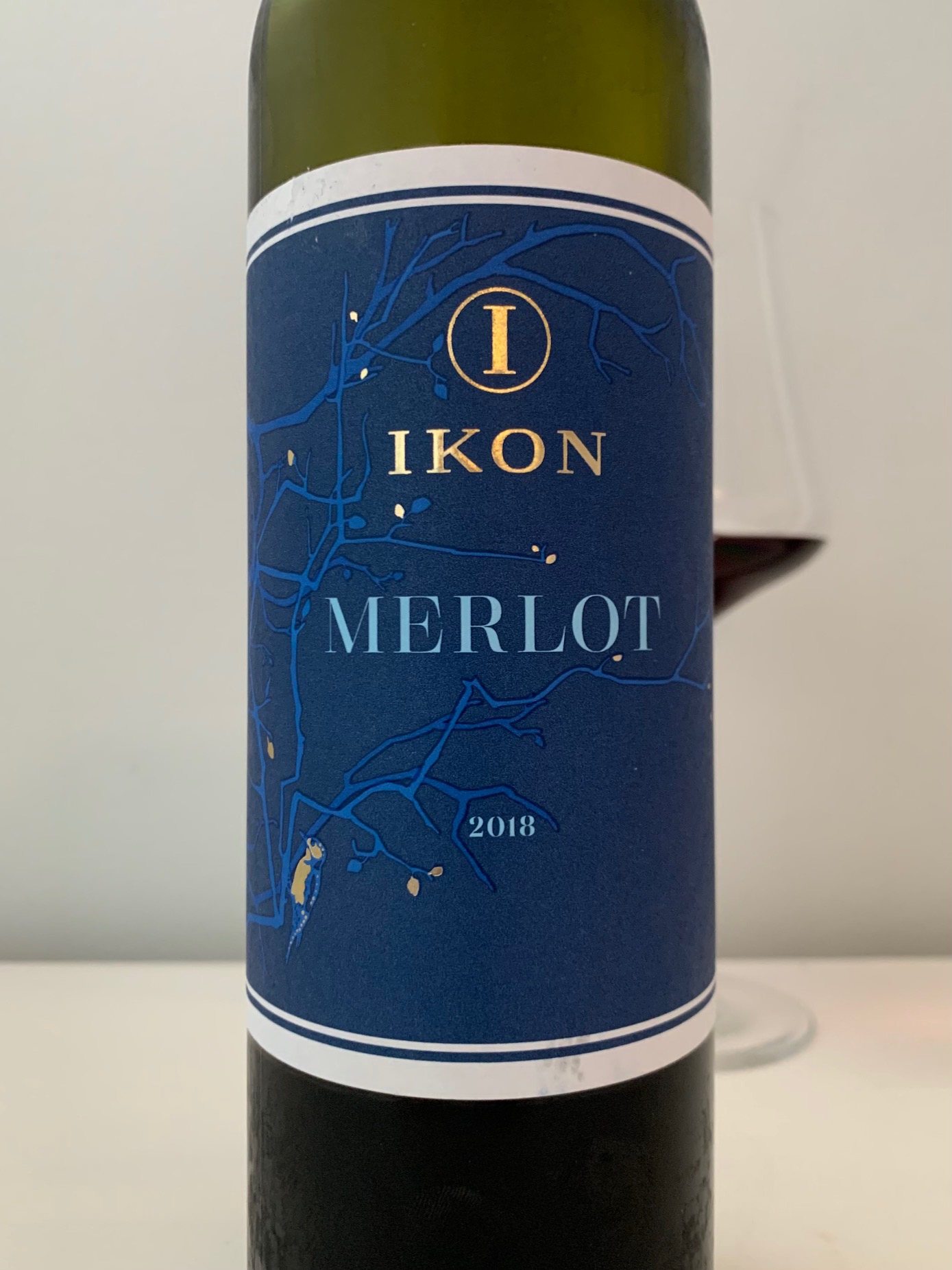 [Obrazek: Blog-o-wine-Ikon-Merlot-2018.jpg]